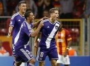 Ошеломляющий гол 17-летнего таланта с 25 метров (Видео)