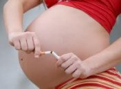 Пассивное курение приводит к осложнениям беременности