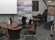 Украинские силовики получат палатки из США (Видео)