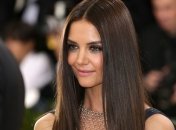 Кэти Холмс заметили в нью-йоркском метро