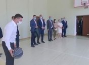  Зеленский показал, как умеет играть в баскетбол (Видео)