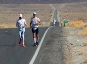 Ультрамарафон на 217 км в Долине смерти под палящим солнцем: украинец рассказал, как одолел самый тяжелый забег в мире (фото)