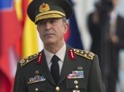 Генерал Халуси Акар сохранил пост начальника генштаба ВС Турции