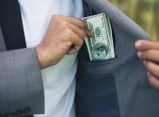 С деньгами в кармане можно потерять удачу