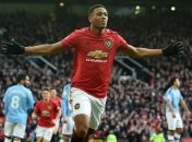 Манчестер сегодня красный: МЮ поверг Сити в дерби