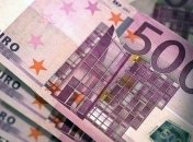 Нацбанк снова ослабил гривню