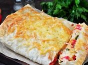 Рецепт дня: пирог из лаваша "А-ля пицца"