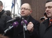 Яценюк пообещал «кровавые» президентские выборы.