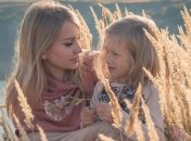 Мама с дочерью