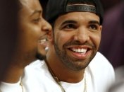 Фанат Дрейка сделал тату с названием альбома кумира