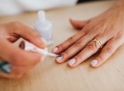 Манікюр Lip Gloss Nails – ідеї дизайну нігтів