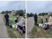 Група пенсіонерів пішки вибралася з окупації