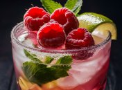 Это мохито отлично освежает в жару (изображение создано с помощью ИИ)