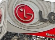 LG Optimus L5 Dual с 2 SIM-картами поступил в продажу