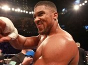 В лагере Джошуа: соперник Кличко с юными фанатами