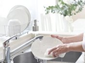 Подручные средства легко справятся с маркировкой на посуде