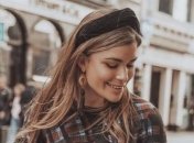 Мода 2019: стильные осенние образы с ободком (Фото)