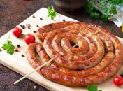 Домашня куряча ковбаса