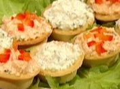 Тарталетки с творогом и брынзой