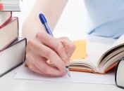 Міносвіти: Навчальний рік в Україні може завершитись дистанційно