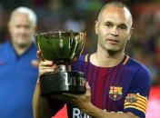Иньеста останется в "Барселоне" до конца карьеры