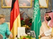 Меркель обсудила с Саудовской Аравией вопросы оружейного экспорта