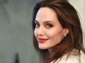 Анджелина Джоли отпраздновала свое день рождения в парке развлечений 