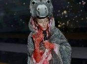 "Нет культуры - нет будущего": французская актриса разделась догола на премии "Сезар" (видео)