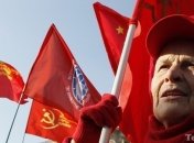 Коммунисты требуют вернуть "Молодую гвардию" в школьную программу