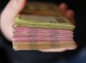 Лесничий вымогатель: В Черновицкой области руководителя лесхоза задержали при получении взятки