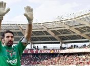 Буффон написал письмо футбольным воротам