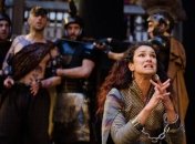 У зірки "Гри престолів" Індіри Варми діагностували коронавірус