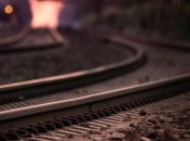 Пассажир доганял свой поезд 7 км