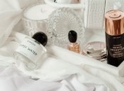 Лайфхаки, які допоможуть вашим парфумам триматися довше