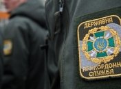 В Сумской области мужчина пытался вывезти старинную церковную книгу