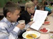 Кабмин выделит 100 млн грн на питание детей