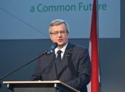 Коморовский: Цель санкций - изменить политику РФ в отношении Украины