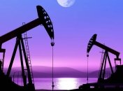 Нефть Brent с поставкой в июле падает в цене 