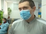 "Лучше предупредить, чем лечить": первый вакцинированный в Украине объяснил свое решение (видео)