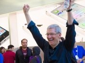 Глава Apple стал одним из самых высокооплачиваемых руководителей