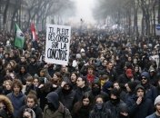 Массовые забастовки во Франции привели к массовым отменам рейсов