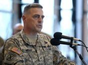 Начальник штаба армии США узнал о запрете трансгендеров Трампом