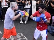 Тренер Пакьяо разочарован текущей формой боксера