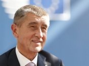 Премьер-министр Чехии не исключает кадровых перестановок в правительстве