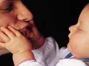 Психологи доказали: дети, похожие на своих отцов, более здоровые 