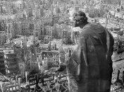 Вид на разрушенный Дрезден с городской ратуши, 1945 год