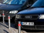 Зеленский дал "зеленый свет" упрощенной растаможке "евроблях": что меняет новый закон и где в нем подвох