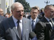 Лукашенко готов помочь вернуть Януковича в Украину