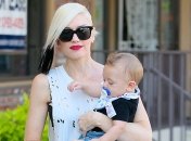 Звездные мамы Ферги и Гвен Стефани на прогулке с сыночками (ФОТО)