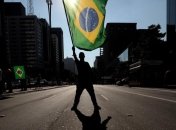 Коронавирус: в Бразилии уже почти 400 тысяч инфицированных